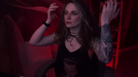 Liv online show from November 5, 2025, 2:44 am