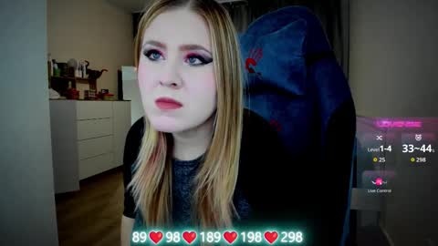 . online show from October 10, 2025, 5:06 am