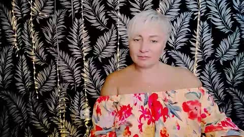 Kelly online show from October 17, 2025, 11:35 am