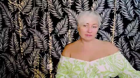 Kelly online show from October 20, 2025, 11:32 am