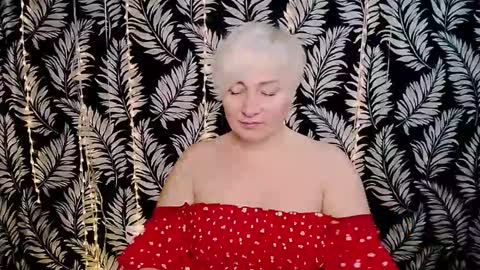 Kelly online show from January 19, 2026, 12:42 pm