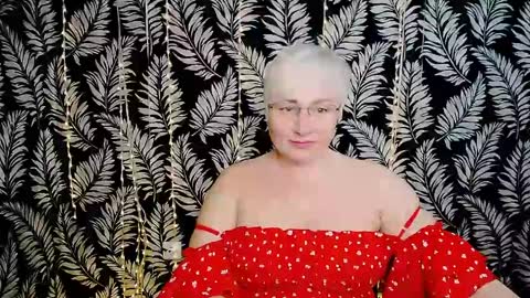 Kelly online show from April 24, 2026, 10:18 am