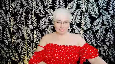 Snapshot of oliviaoskar_ chatting on May 14, 2026, 10:22 am Kelly online show from May 14, 2026, 10:22 am