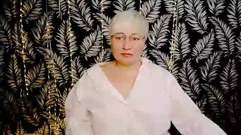 Snapshot of oliviaoskar_ chatting on May 17, 2026, 10:00 am Kelly online show from May 17, 2026, 10:00 am