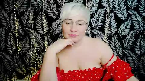 Snapshot of oliviaoskar_ chatting on May 29, 2026, 10:24 am Kelly online show from May 29, 2026, 10:24 am