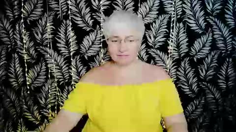 Snapshot of oliviaoskar_ chatting on June 13, 2026, 10:13 am Kelly online show from June 13, 2026, 10:13 am