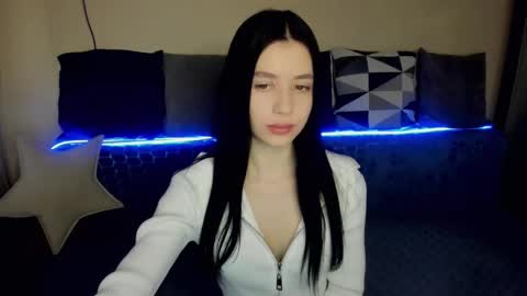 oliviarichi online show from January 6, 2026, 8:51 am