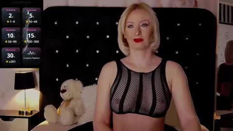 Olivia online show from February 21, 2025, 5:35 am