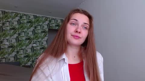 Olivia online show from October 8, 2025, 4:32 am