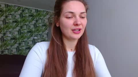 Olivia online show from April 3, 2026, 4:21 am