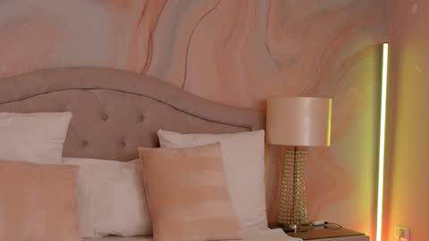 OliviaSway online show from January 9, 2026, 8:10 pm