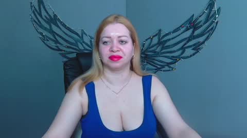 Snapshot of oliviaverr chatting on May 27, 2026, 12:35 pm Oliviaverr online show from May 27, 2026, 12:35 pm
