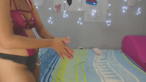 oliviiah online show from December 14, 2024, 7:46 pm