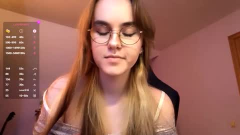  Mila  online show from October 18, 2025, 1:12 pm