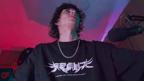     online show from October 13, 2025, 6:46 am