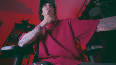     online show from April 19, 2026, 1:38 am