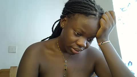 ollleina online show from February 21, 2026, 9:10 am