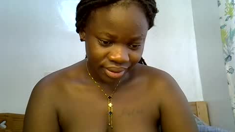 ollleina online show from February 25, 2026, 5:06 am