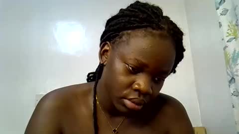 ollleina online show from February 28, 2026, 3:46 pm