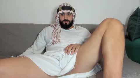 Omar online show from October 7, 2025, 6:32 am