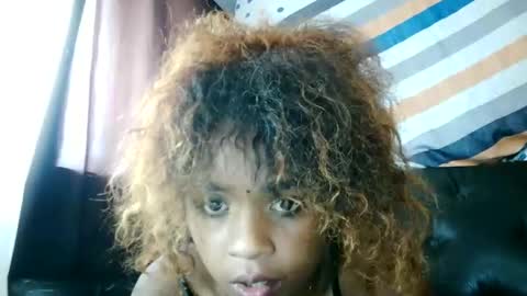 Snapshot of omegah05 chatting on May 15, 2026, 8:21 am omegah05 online show from May 15, 2026, 8:21 am