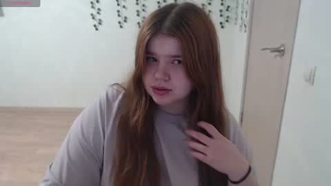 Snapshot of omellyoo chatting on June 10, 2026, 7:46 pm MellY online show from June 10, 2026, 7:46 pm