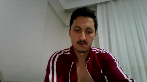 Snapshot of omercock1 chatting on February 10, 2026, 5:28 pm omy pm me online show from February 10, 2026, 5:28 pm