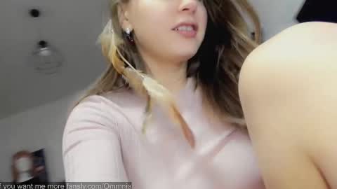 Emma Talk only with followers online show from December 9, 2024, 8:12 pm