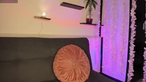 Violette online show from January 19, 2025, 10:28 pm