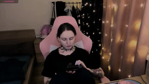 on_yxxx online show from March 16, 2026, 6:12 pm