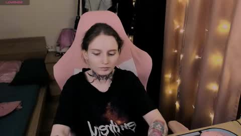 on_yxxx online show from March 30, 2026, 8:54 pm