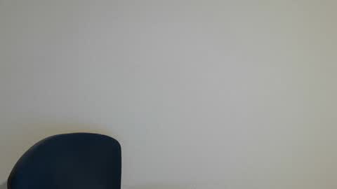 Snapshot of onanister chatting on December 31, 2024, 9:06 pm Somewhere over the rainbow online show from December 31, 2024, 9:06 pm