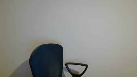 Snapshot of onanister chatting on January 3, 2025, 9:05 pm Somewhere over the rainbow online show from January 3, 2025, 9:05 pm