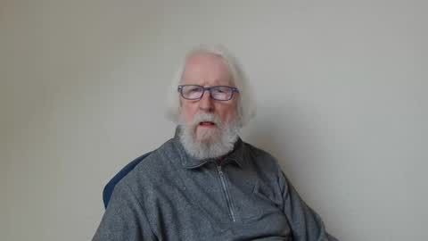 Snapshot of onanister chatting on January 19, 2025, 3:21 pm Somewhere over the rainbow online show from January 19, 2025, 3:21 pm