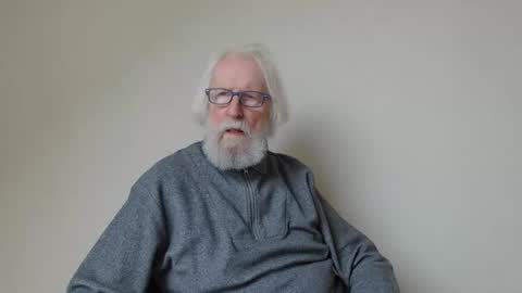 Snapshot of onanister chatting on January 22, 2025, 1:32 pm Somewhere over the rainbow online show from January 22, 2025, 1:32 pm