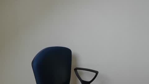 Snapshot of onanister chatting on January 26, 2025, 1:47 pm Somewhere over the rainbow online show from January 26, 2025, 1:47 pm