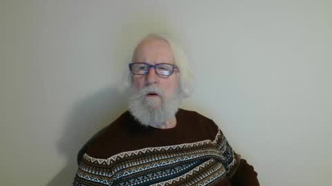 Snapshot of onanister chatting on January 31, 2025, 9:37 pm Somewhere over the rainbow online show from January 31, 2025, 9:37 pm