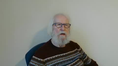 Snapshot of onanister chatting on February 3, 2025, 8:02 am Somewhere over the rainbow online show from February 3, 2025, 8:02 am