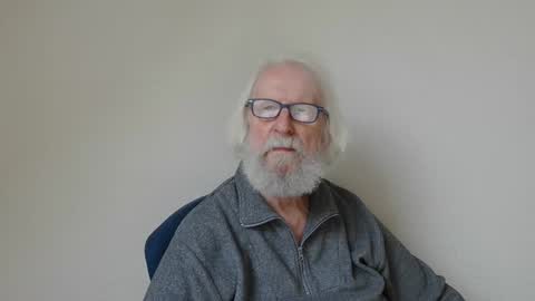 Snapshot of onanister chatting on February 15, 2025, 7:38 am Somewhere over the rainbow online show from February 15, 2025, 7:38 am