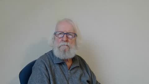 Snapshot of onanister chatting on February 22, 2025, 7:45 am Somewhere over the rainbow online show from February 22, 2025, 7:45 am