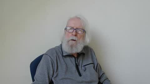 Snapshot of onanister chatting on March 4, 2025, 8:13 am Somewhere over the rainbow online show from March 4, 2025, 8:13 am