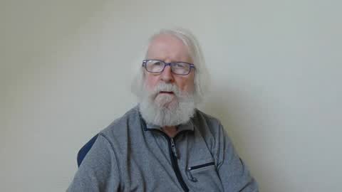 Snapshot of onanister chatting on March 8, 2025, 1:03 pm Somewhere over the rainbow online show from March 8, 2025, 1:03 pm