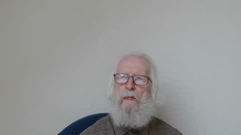 Snapshot of onanister chatting on October 3, 2025, 7:16 am Somewhere over the rainbow online show from October 3, 2025, 7:16 am