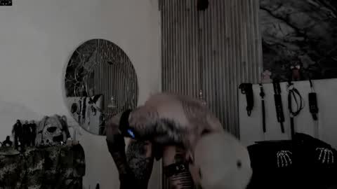     ... online show from April 14, 2026, 10:54 am