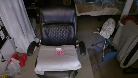 ondoko1234 online show from April 16, 2026, 7:14 pm