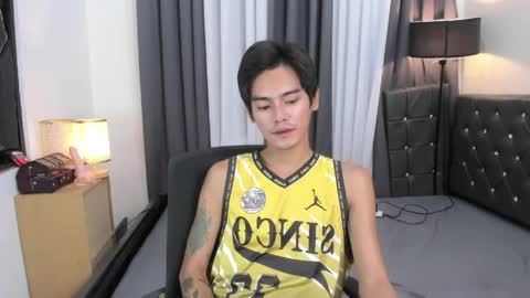 one_and_only_me04 online show from May 16, 2026, 6:32 am