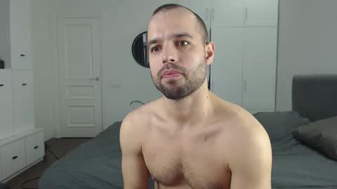 Snapshot of onebestlover chatting on February 8, 2025, 8:52 am onebestlover online show from February 8, 2025, 8:52 am