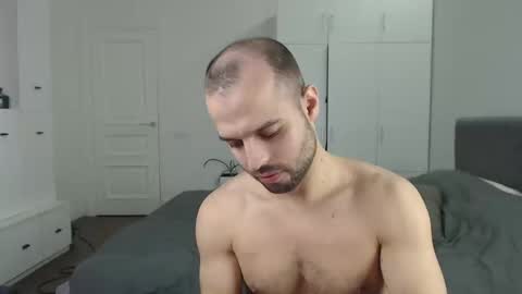 Snapshot of onebestlover chatting on February 9, 2025, 10:53 am onebestlover online show from February 9, 2025, 10:53 am