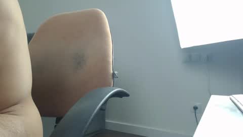 Snapshot of onebestlover chatting on February 9, 2025, 5:01 pm onebestlover online show from February 9, 2025, 5:01 pm