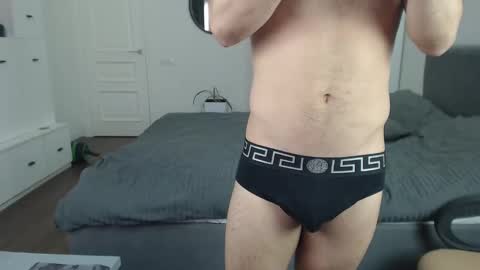 Snapshot of onebestlover chatting on February 13, 2025, 12:00 pm onebestlover online show from February 13, 2025, 12:00 pm